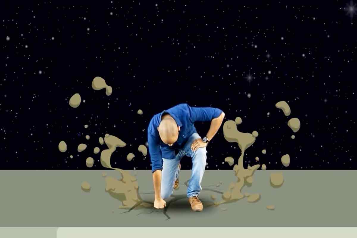 چرا ماه از اون بالا نمی‌افته پایین؟